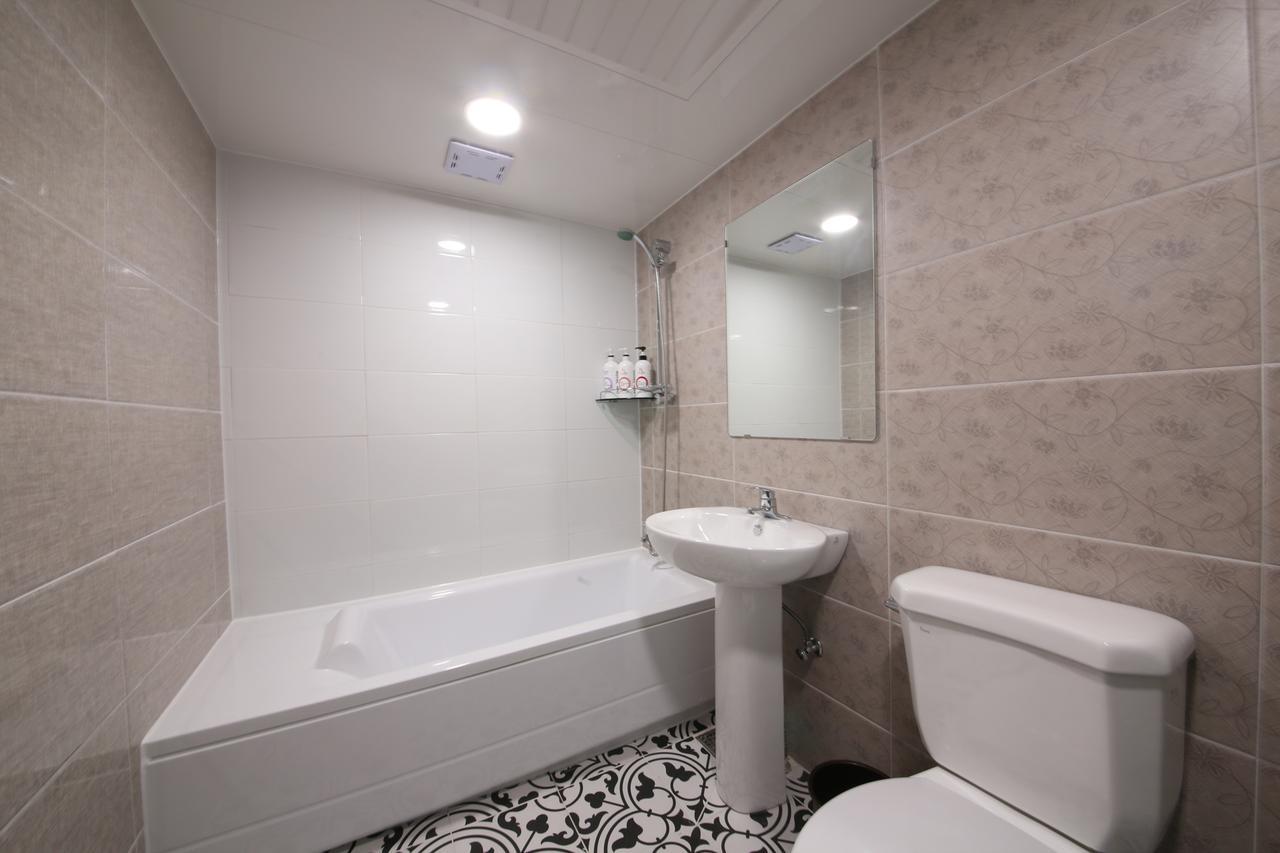 Gumi Art Hotel מראה חיצוני תמונה